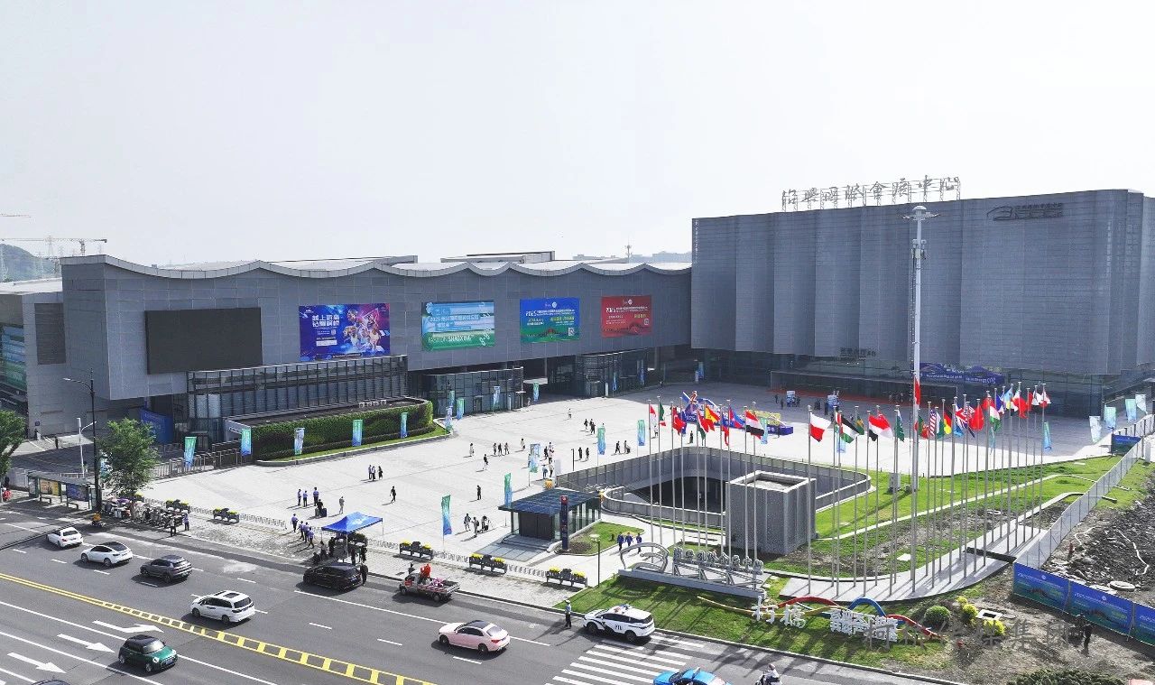 新形勢(shì)、新機(jī)遇，2025柯橋春季國(guó)際紡博會(huì)拉開帷幕，全方位展示中國(guó)紡織發(fā)展的強(qiáng)韌