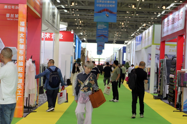 新形勢(shì)、新機(jī)遇，2025柯橋春季國(guó)際紡博會(huì)拉開帷幕，全方位展示中國(guó)紡織發(fā)展的強(qiáng)韌