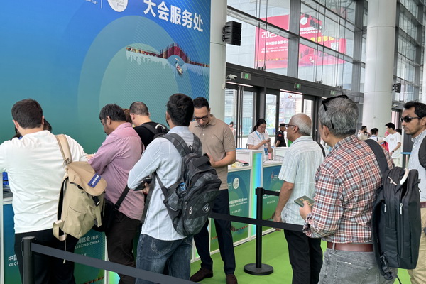 新形勢(shì)、新機(jī)遇，2025柯橋春季國(guó)際紡博會(huì)拉開帷幕，全方位展示中國(guó)紡織發(fā)展的強(qiáng)韌