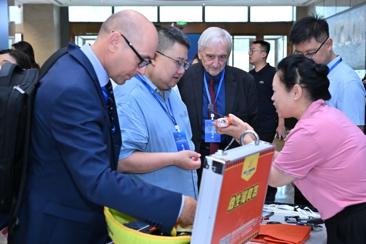 &ldquo;繩智深藍，網(wǎng)啟未來&rdquo;--2025年第五屆國際繩網(wǎng)大會在青島召開