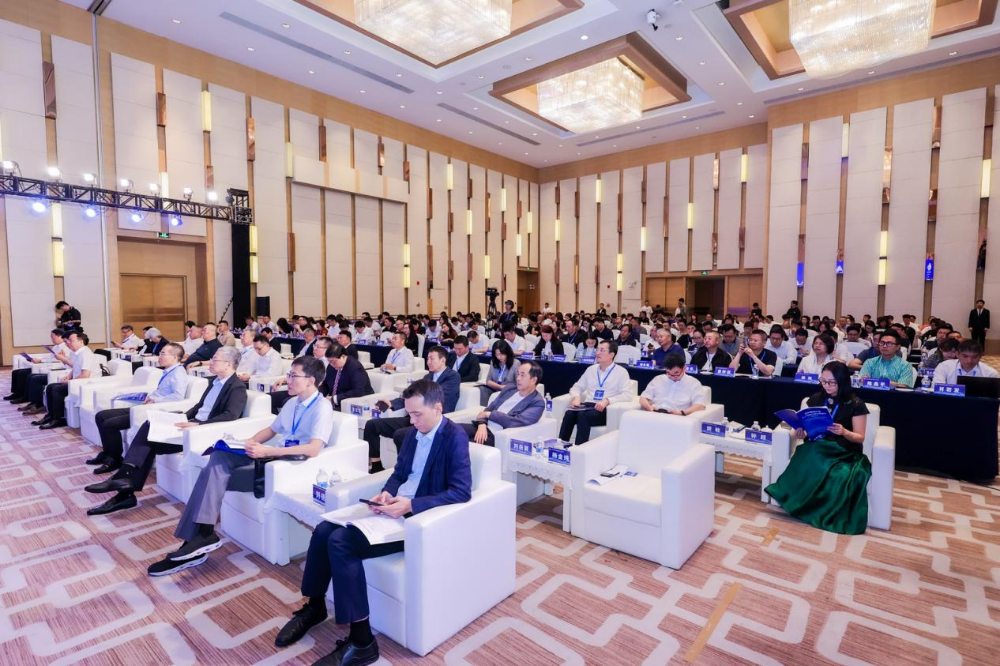 雙輪驅(qū)動(dòng)產(chǎn)業(yè)躍遷：AI技術(shù)重塑紡織價(jià)值鏈，海珠宣言開啟新紀(jì)元