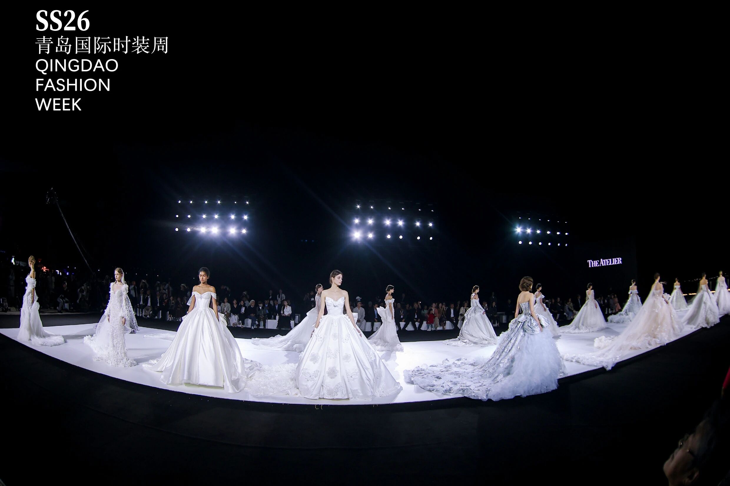 潮涌浮山灣畔 時(shí)尚綺夢啟航--2025中國（青島）國際時(shí)裝周盛大啟幕！