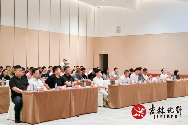 撬動舒適穿著新賽道，共探華絨&reg;產(chǎn)品開發(fā)新機(jī)遇