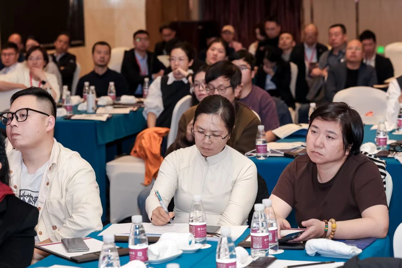 "跨界融合 健康未來"--第十屆全國紡織科技成果轉(zhuǎn)化與合作大會(huì)在柯橋召開