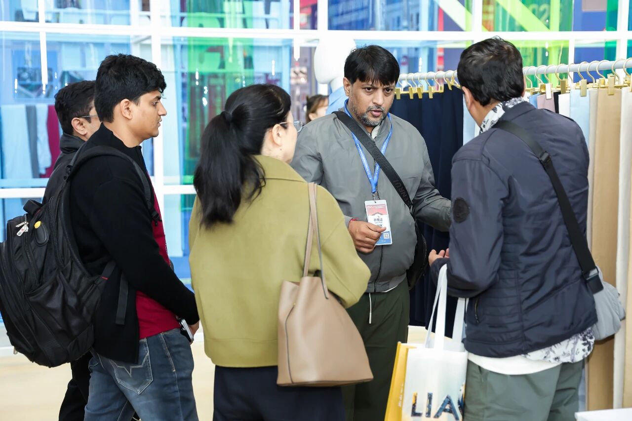 "跨界融合 健康未來"--第十屆全國紡織科技成果轉(zhuǎn)化與合作大會(huì)在柯橋召開