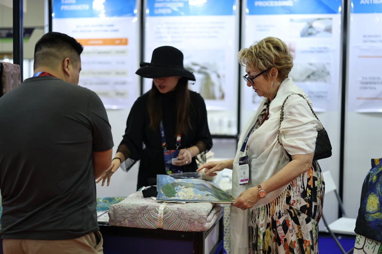 繪就產(chǎn)業(yè)發(fā)展新藍(lán)圖 邁向&ldquo;韌性協(xié)同&rdquo;新紀(jì)元 APTEXPO 2025新加坡啟幕！