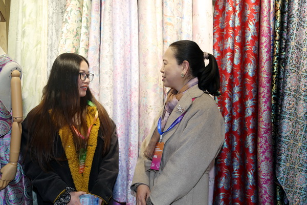  教授老總與金獎設(shè)計(jì)師老總的美麗邂逅，將會為時(shí)尚界帶來怎樣的驚喜？