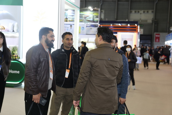 以變應(yīng)變 打開外貿(mào)新天地&mdash;&mdash;第34屆華東進(jìn)出口商品交易會(huì)盛大開幕