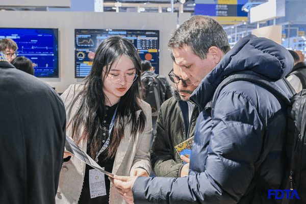 &ldquo;AI+紡織&rdquo;破局轉(zhuǎn)型痛點！數(shù)字時尚創(chuàng)新空間匯聚全鏈路數(shù)智新科技